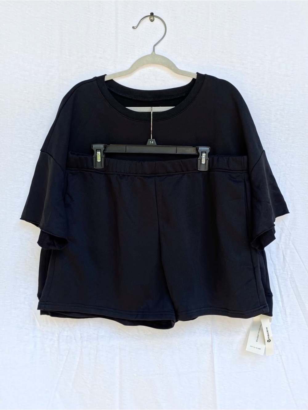 FISOEW Womens Two Piece Set Crew Neck Top & Shorts Pockets Black Size XXL